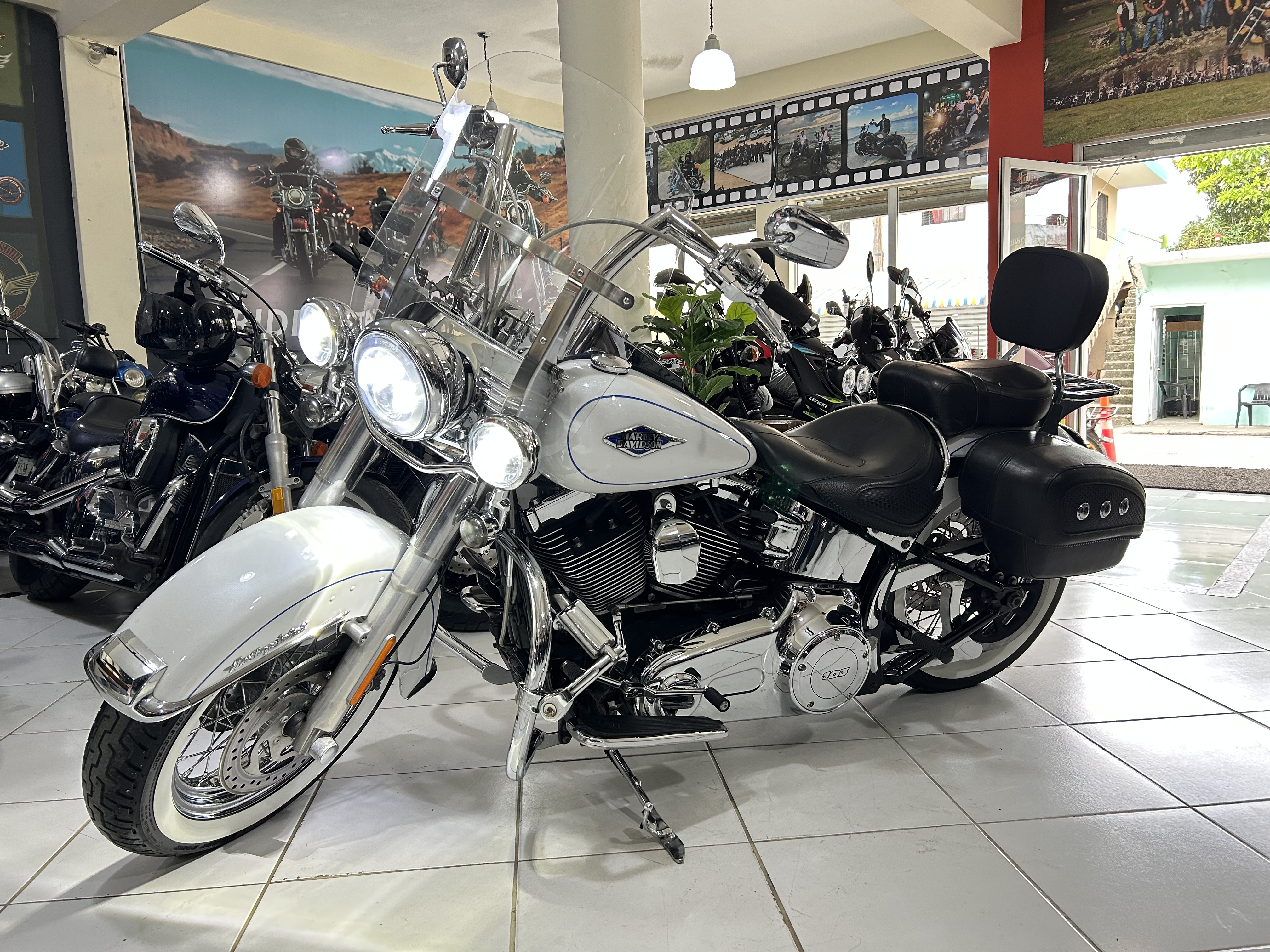 motores y pasolas - Harley Davidson Heritage año 2013 0