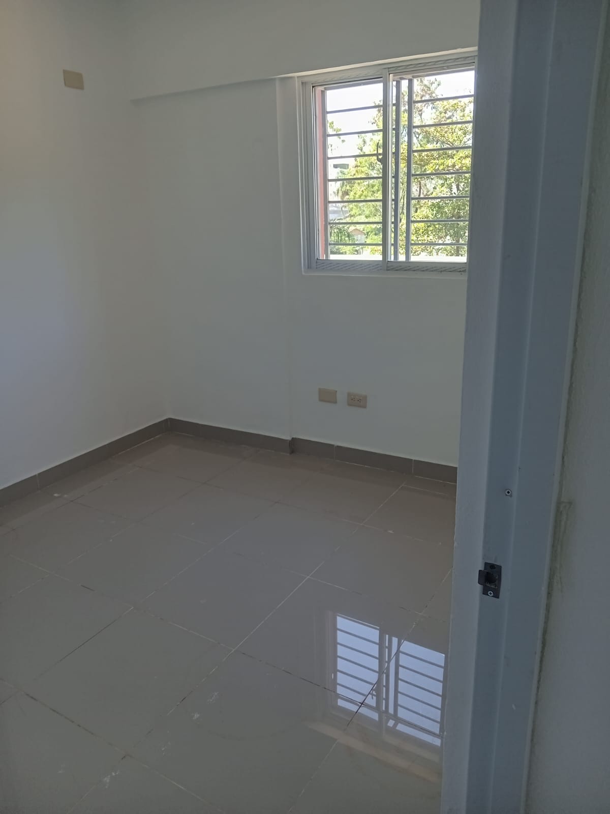 apartamentos - Se vende apartamento en Villas Naco 
km13 Autopista Duarte  8