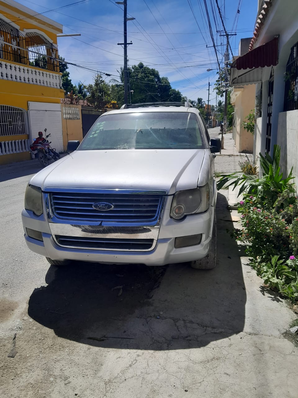 jeepetas y camionetas - VENDE FORD EXPLORER 2010 1