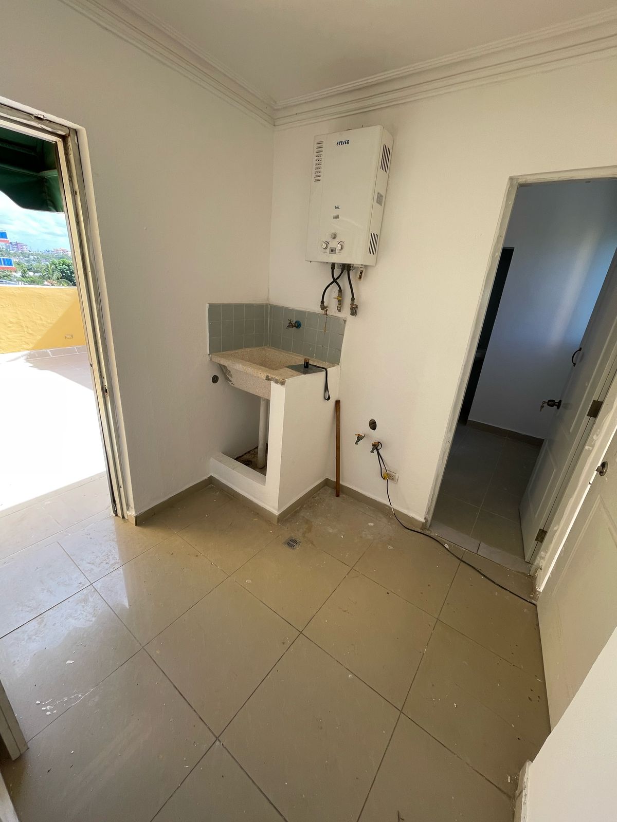 apartamentos - PENTHOUSE EN VENTA REPARTO LOS TRES OJOS CENTRICO  6