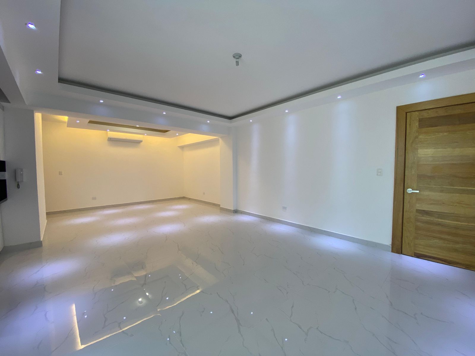 apartamentos - Penthouse en venta en Corales Del Sur 