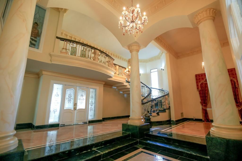 casas - Casa Cuesta Hermosa ll mansion 4 habitaciones 4.5 baños 4 parqueos 6