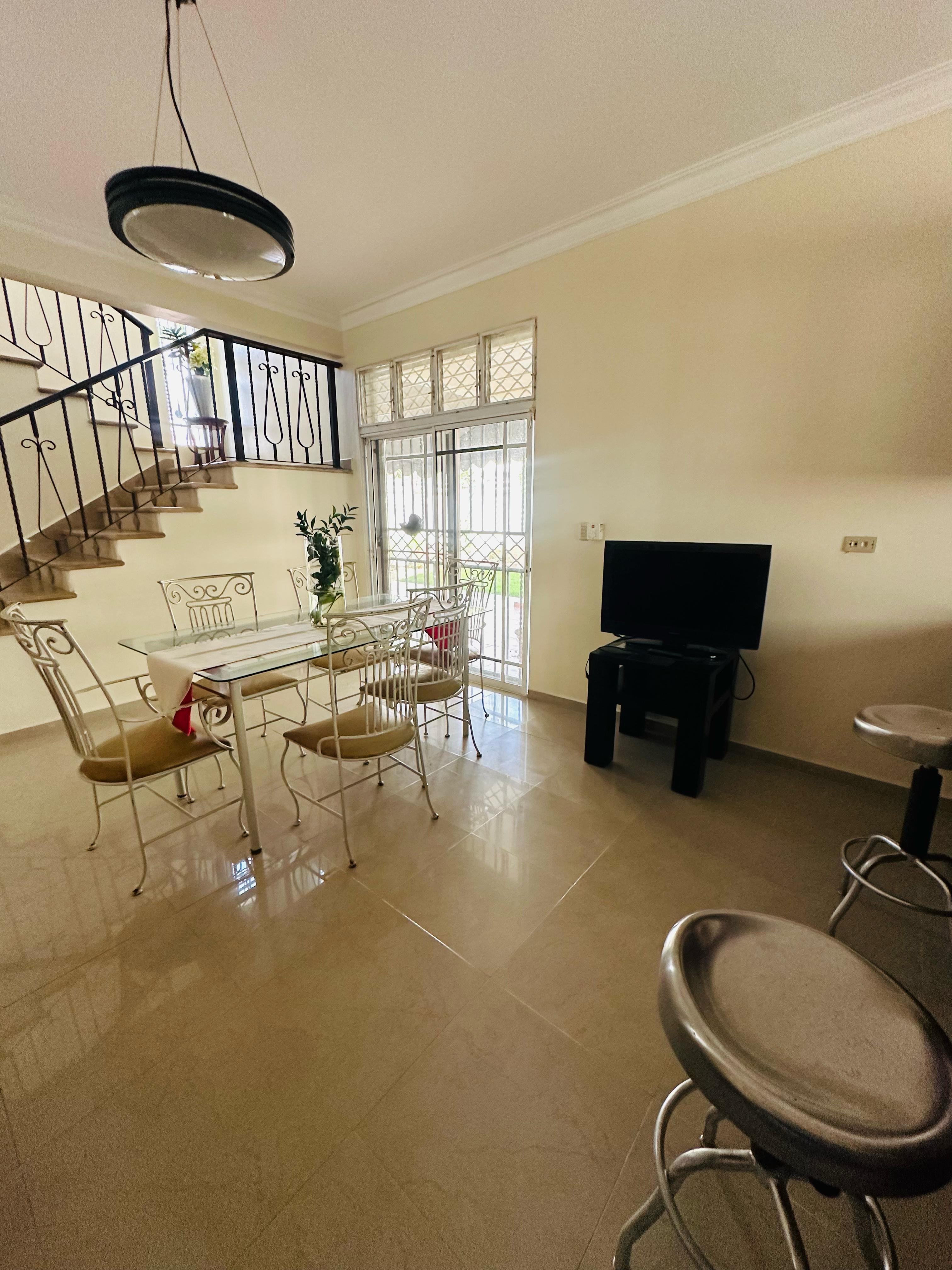 casas - CASA EN VENTA EN JARDINES DEL ESTE, SANTIAGO. 6