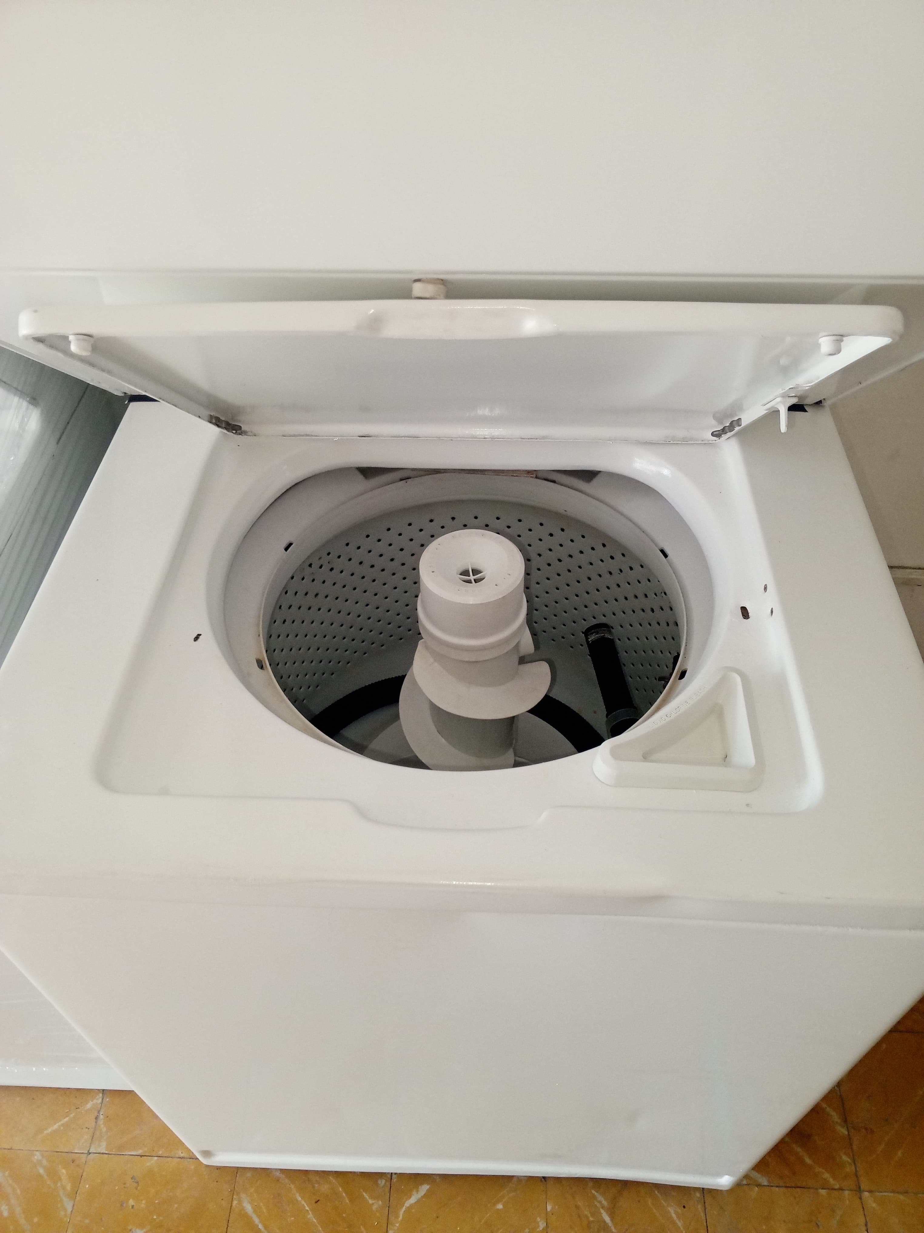 electrodomesticos - Lavadora Tipo torre (Whirpool) a gas

 6