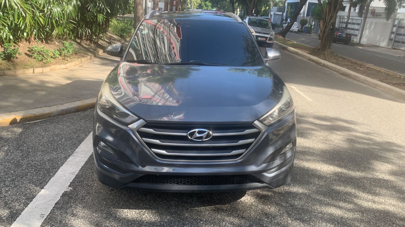 jeepetas y camionetas - OPORTUNIDAD!  HYUNDAI TUCSON GRIS 2018 0
