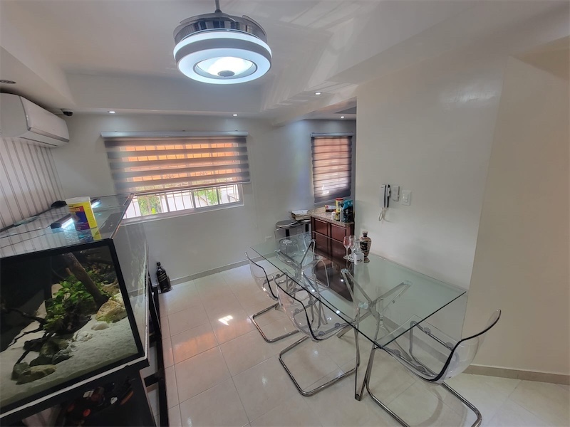 apartamentos - Venta de apartamento en Alma rosa 2 Santo Domingo este 3er nivel de 144mts 6