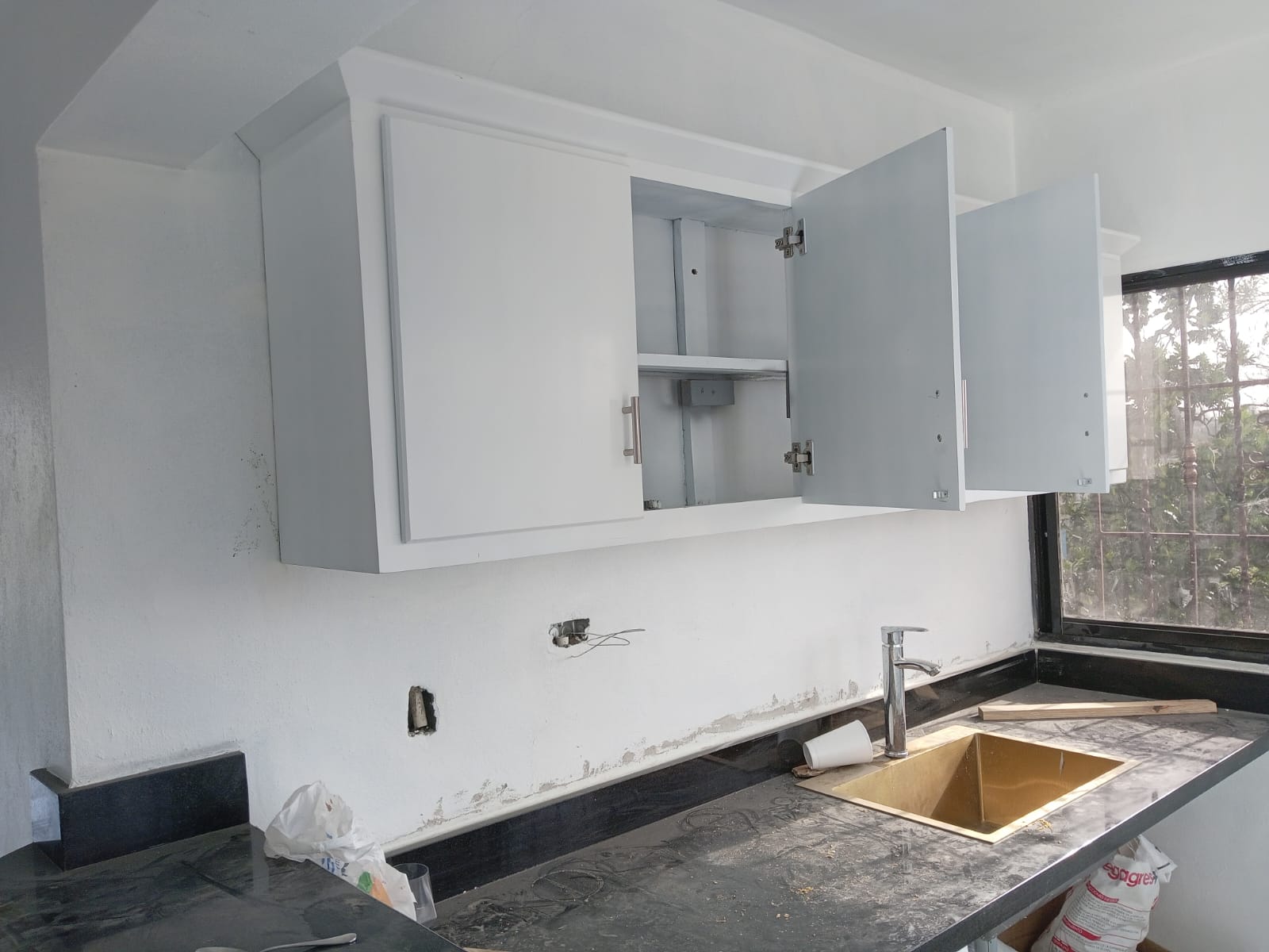 muebles y colchones - Gabinete de cinco blanco 