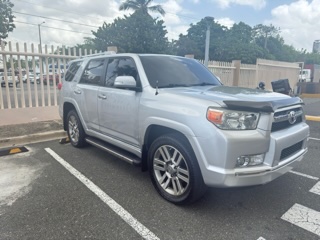 jeepetas y camionetas - Toyota 4Runner 2011 Límite 4x4 Americana como nueva 3