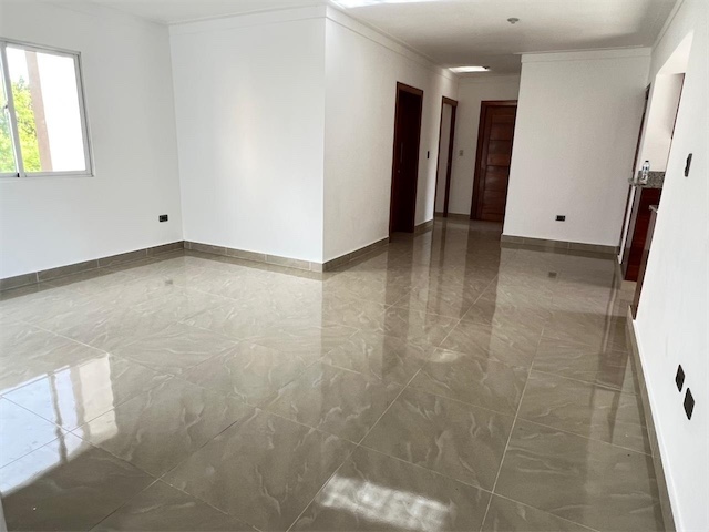 apartamentos - Venta de apartamento 2do Nivel con terraza en avenida ecológica de 175mts  4