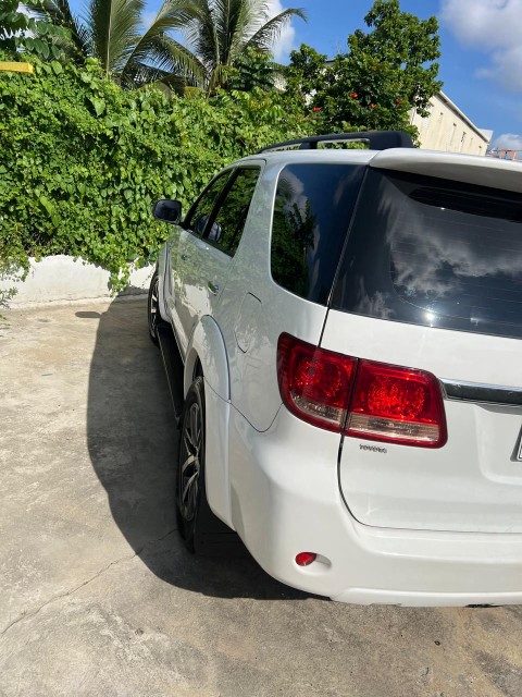 jeepetas y camionetas - Toyota fortuner 2008 3