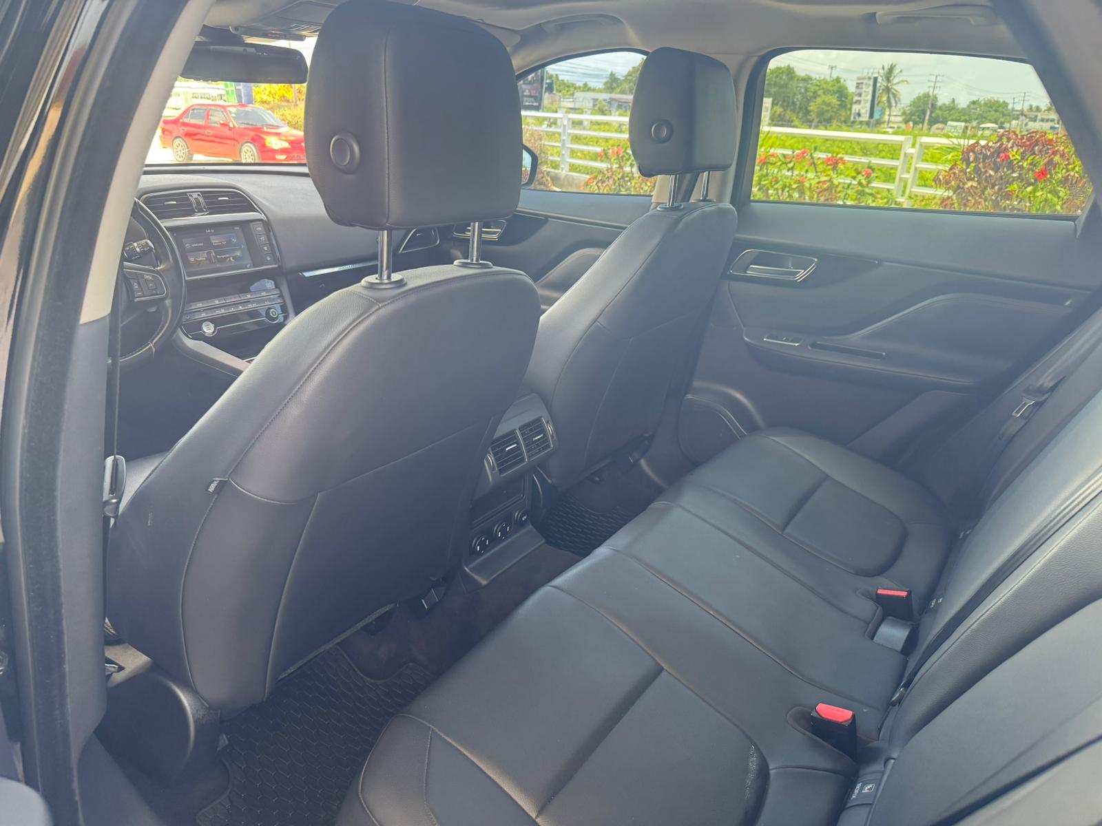 jeepetas y camionetas - Jaguar F-PACE 2017 8