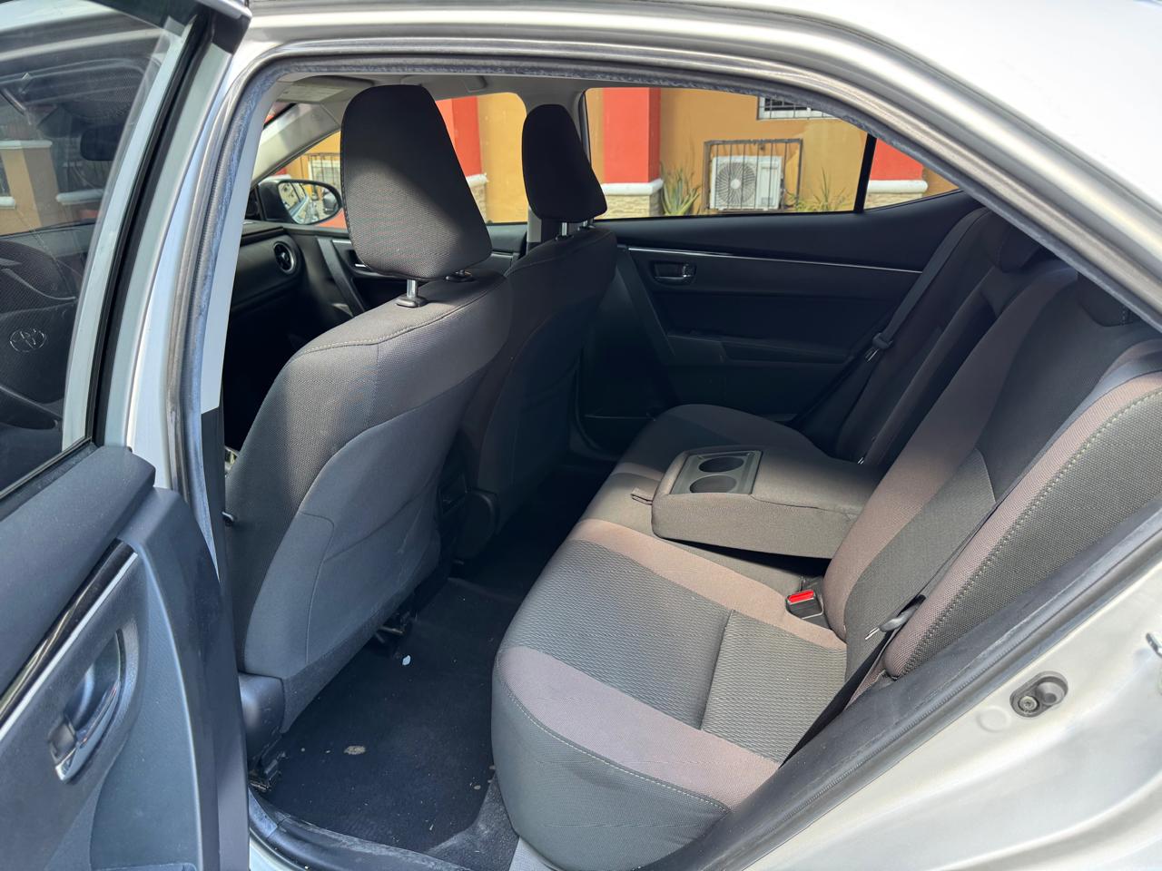 carros - Toyota Corolla LE año 2019 7