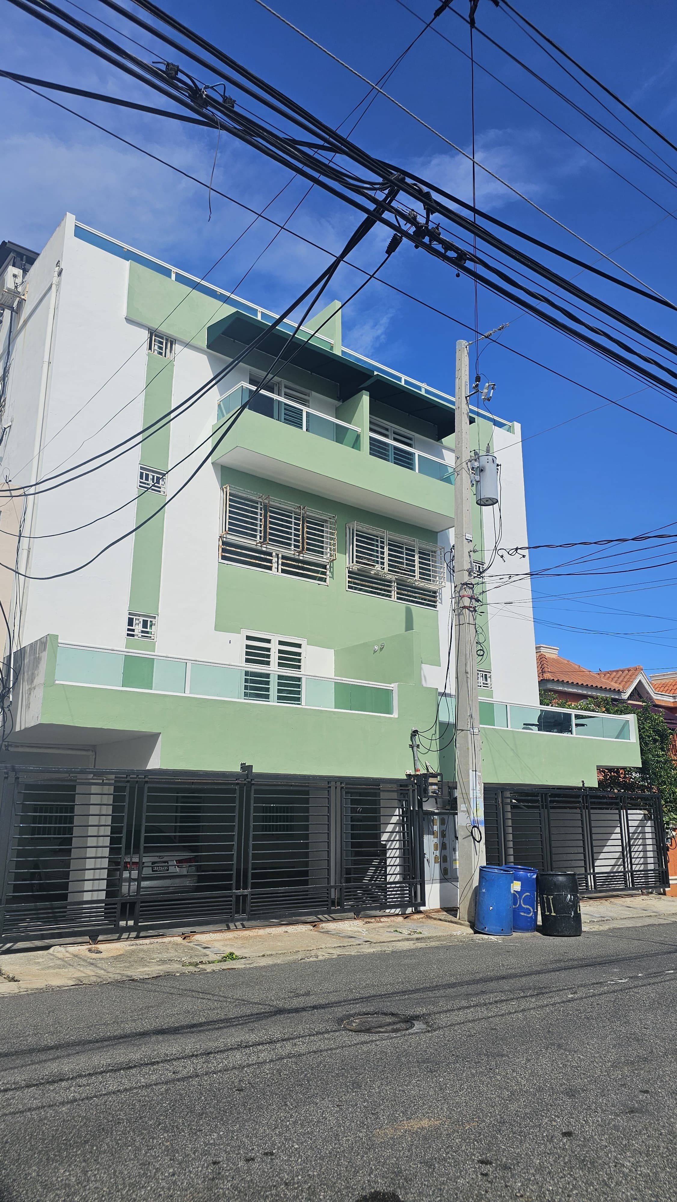 apartamentos - Apartamento amplio en alquiler – Segundo nivel  3
