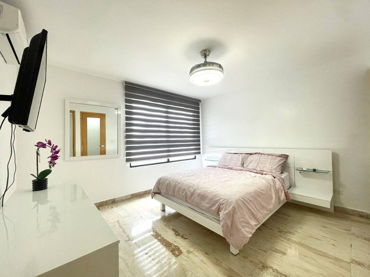 apartamentos - Moderno apartamento amueblado en piantini  4