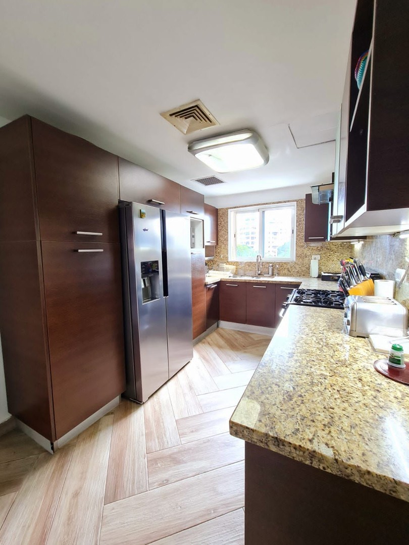 apartamentos - ‼Se vende amplio apartamento con una hermosa vista hacia el la ciudad. 6