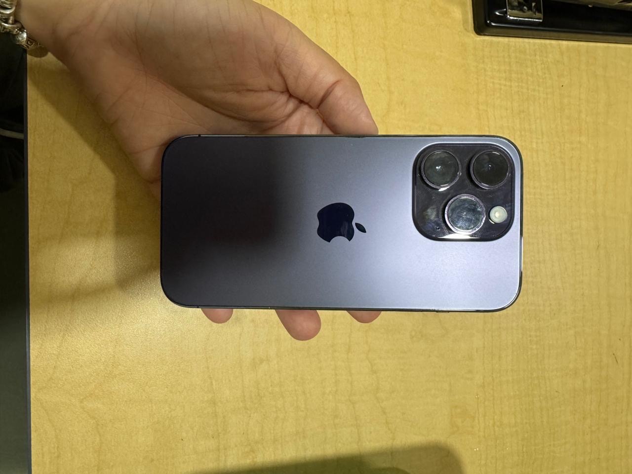 celulares y tabletas - Vendo IPhone 14 Pro  1