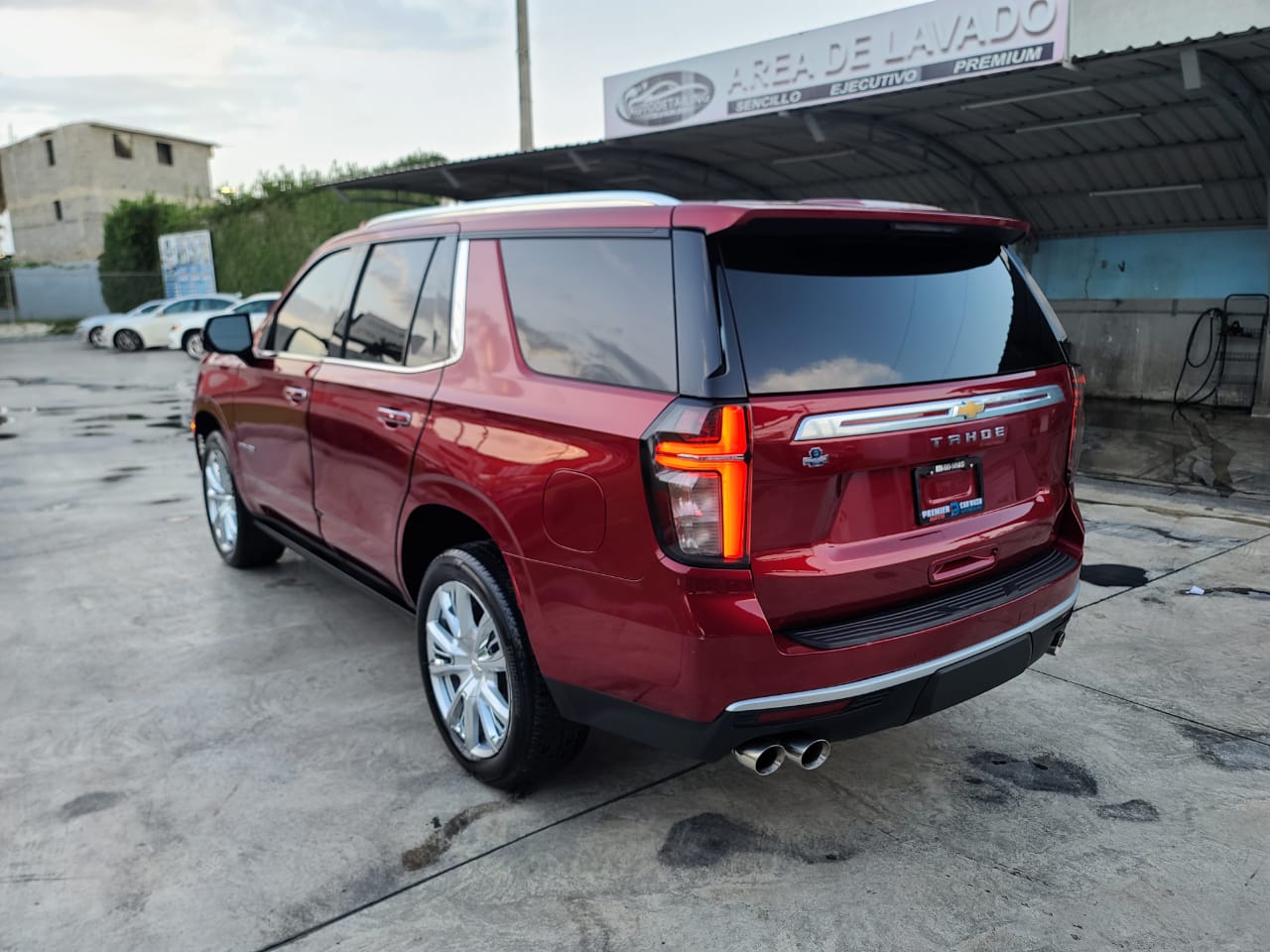 jeepetas y camionetas - Chevrolet TAHOE HIGH COUNTRY 2022 30MIL Kms 2