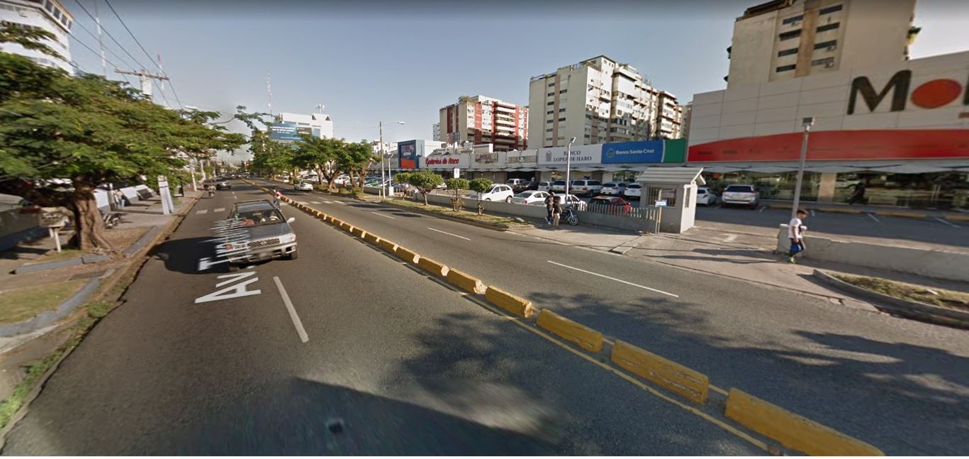 oficinas y locales comerciales - Local en Sotano en Plaza Galerias de Naco de 810m2 con 16 parqueos asignados  3