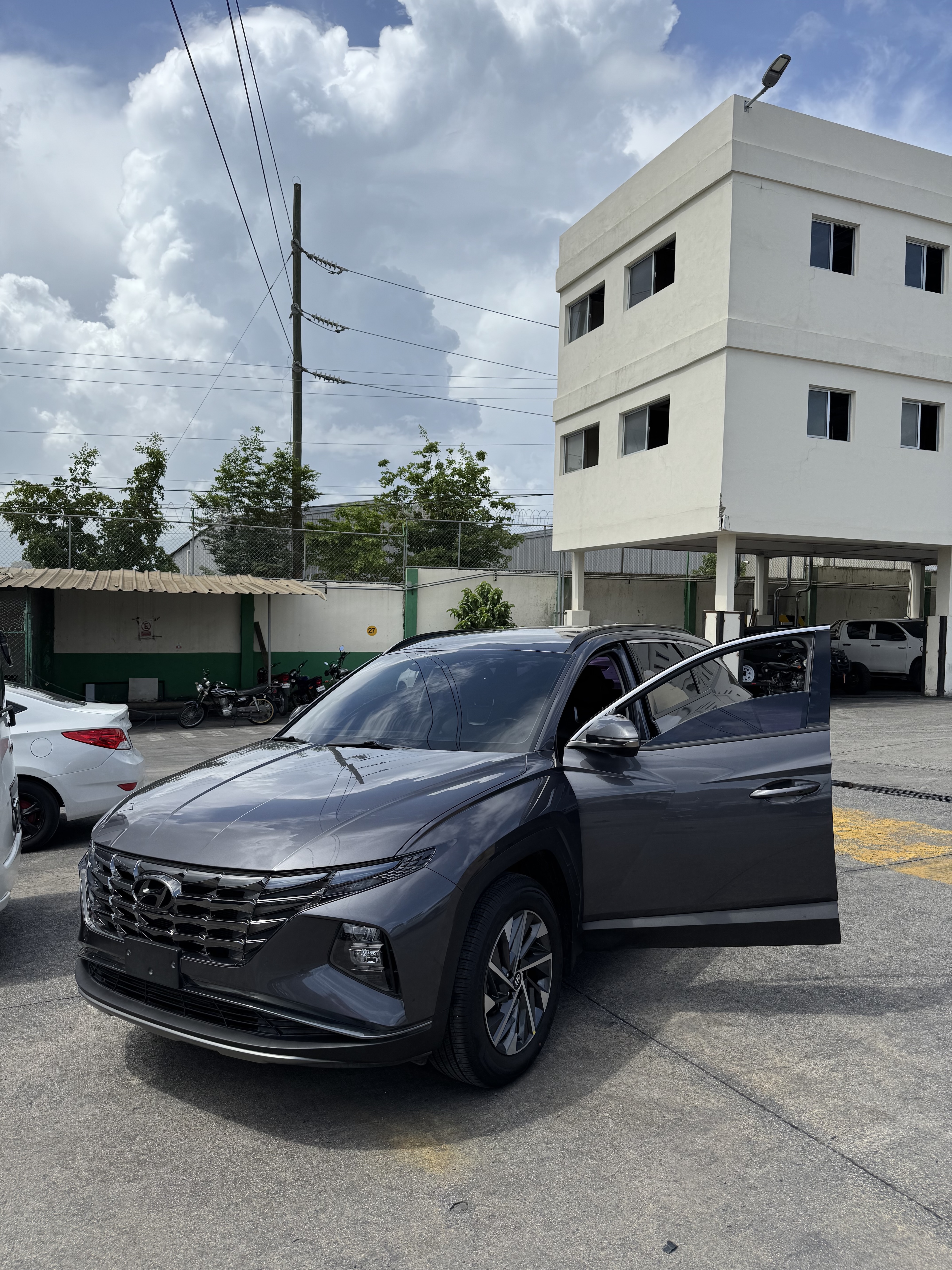 jeepetas y camionetas - Hyundai Tucson Jeep Full 2WD 2022 - magna only 6