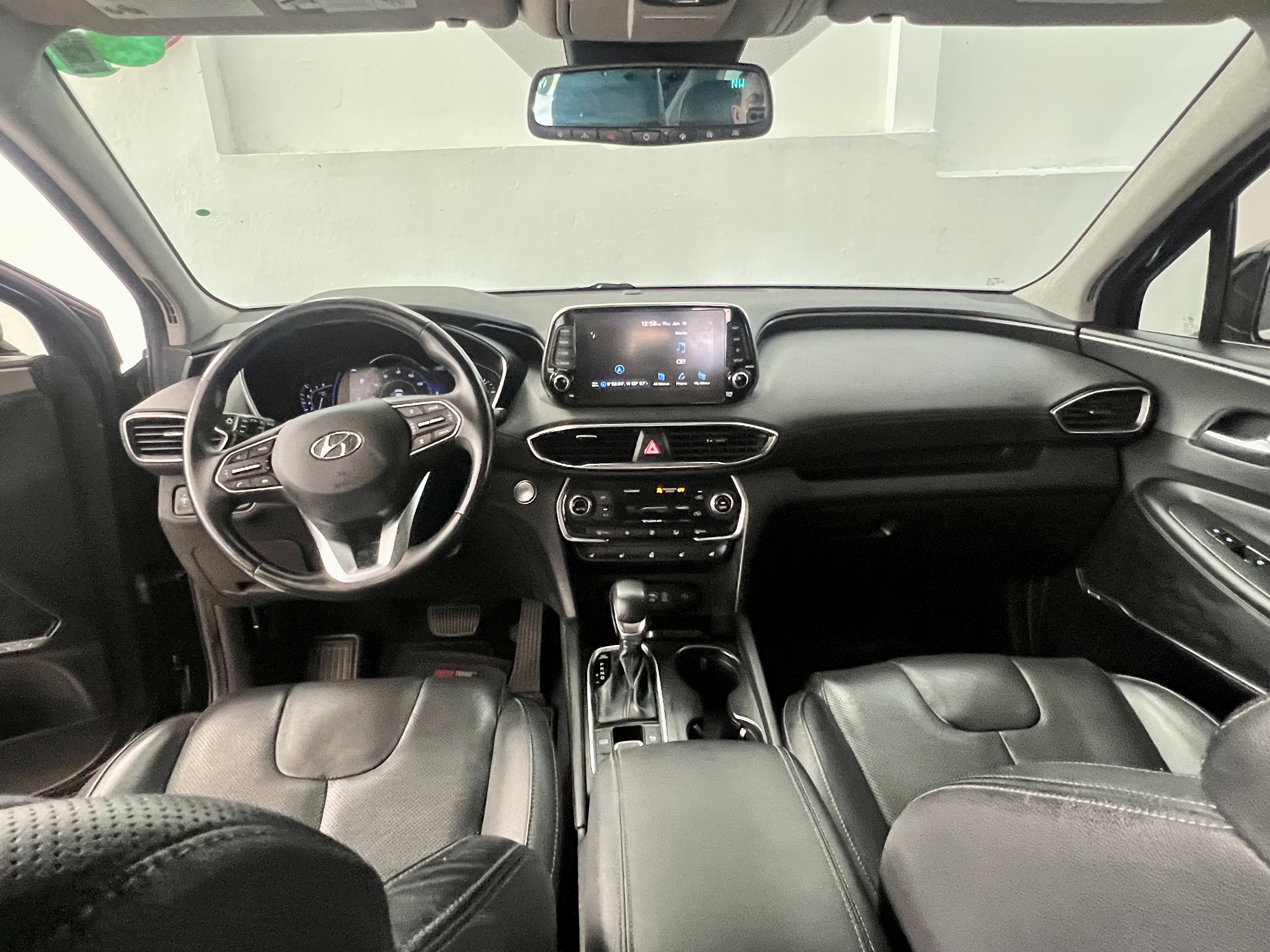 jeepetas y camionetas - 2019 Hyundai Santa Fe Ultimate- Recien Importada!  5