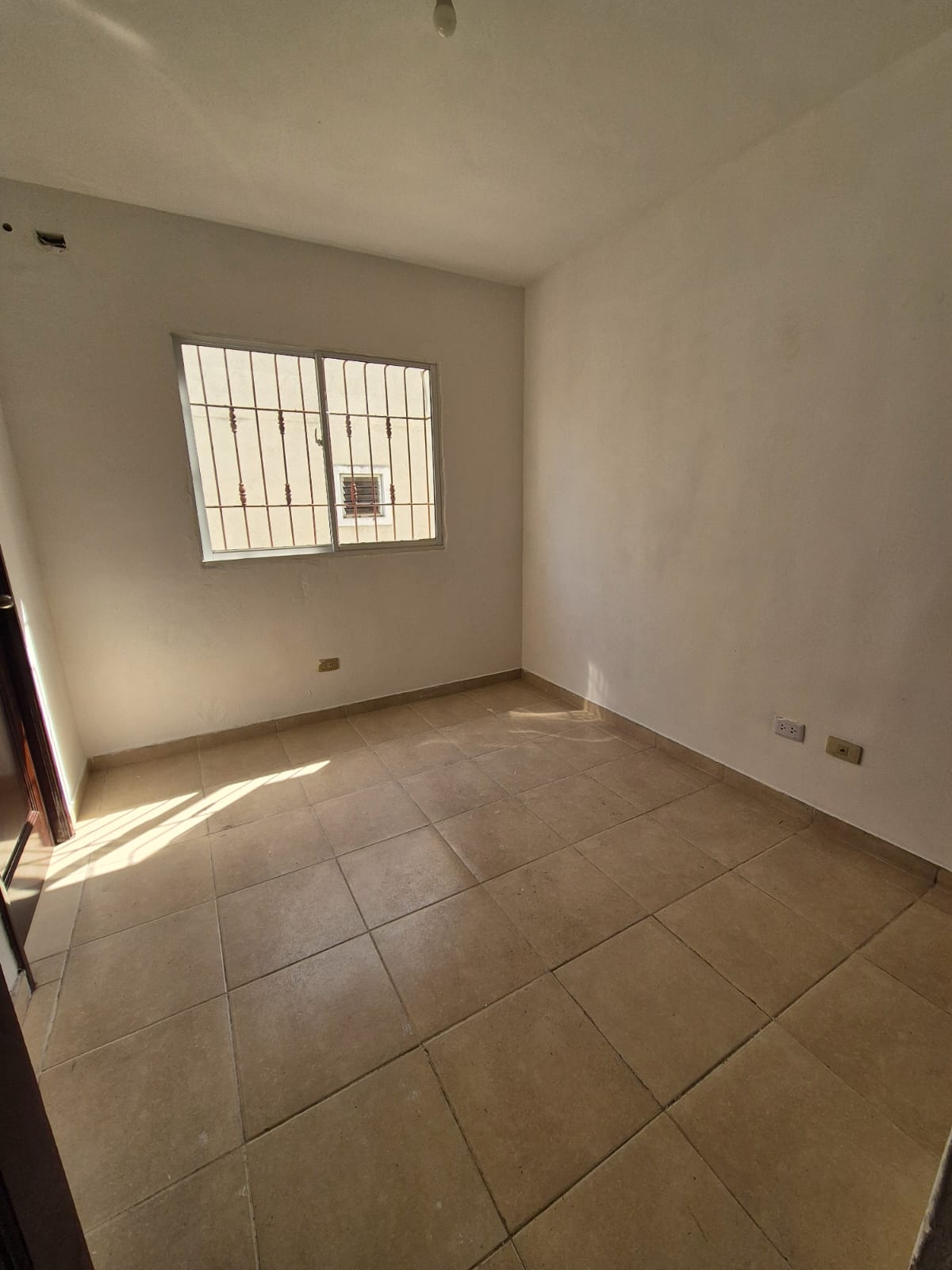 apartamentos - VENDO BELLO APARTAMENTO TERCER PISO .Residencial C 4