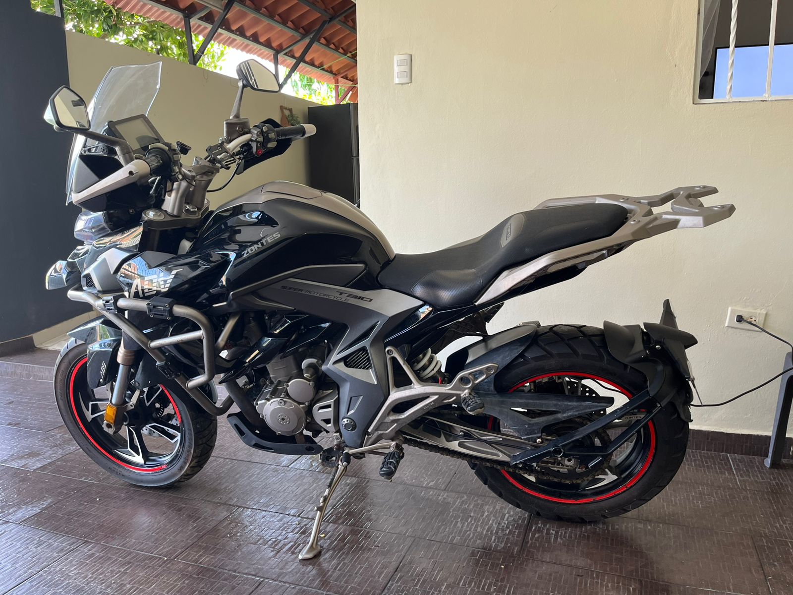 motores y pasolas - Motocicleta Zontes 310T 0