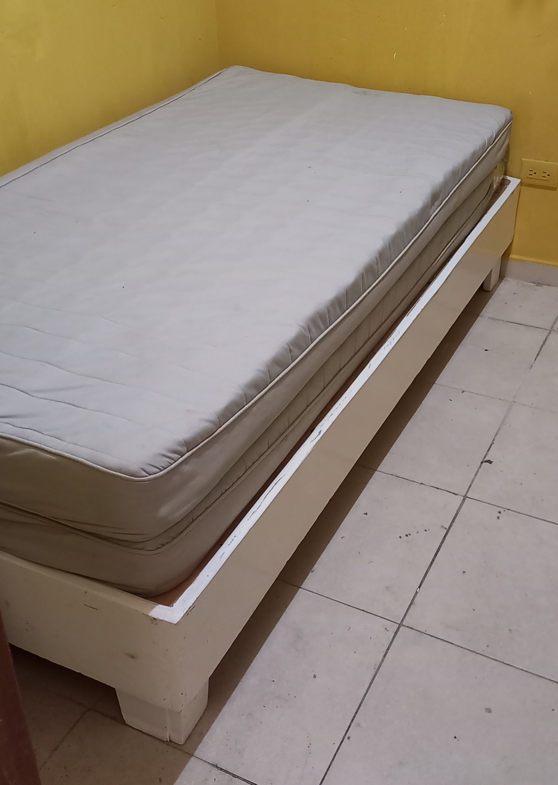 muebles y colchones - Vendo Cama Full $4,000 1