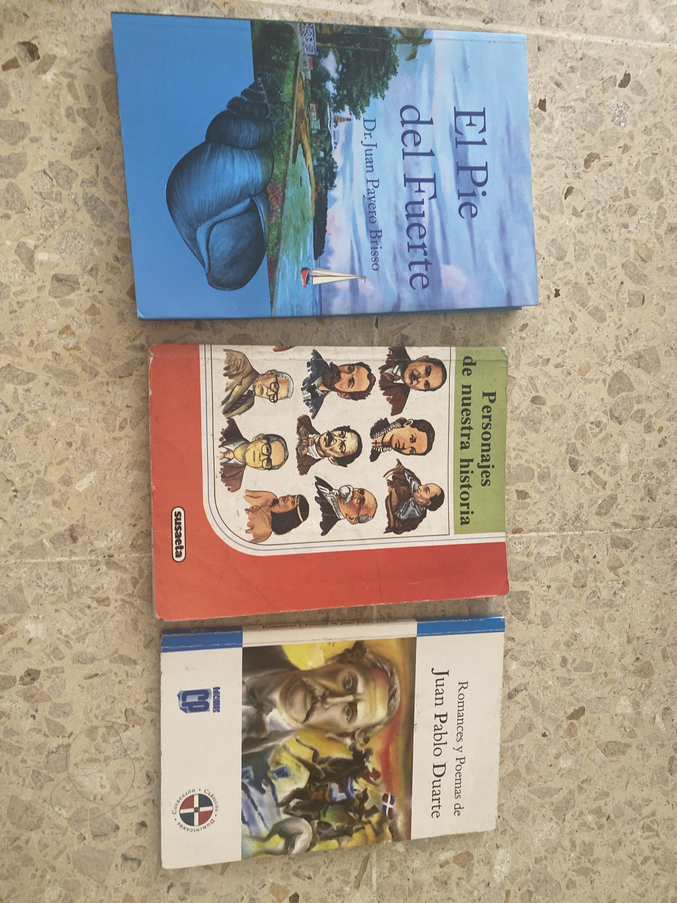 libros y revistas -  Paquete de tres libros nuevos sobre la historia dominicana