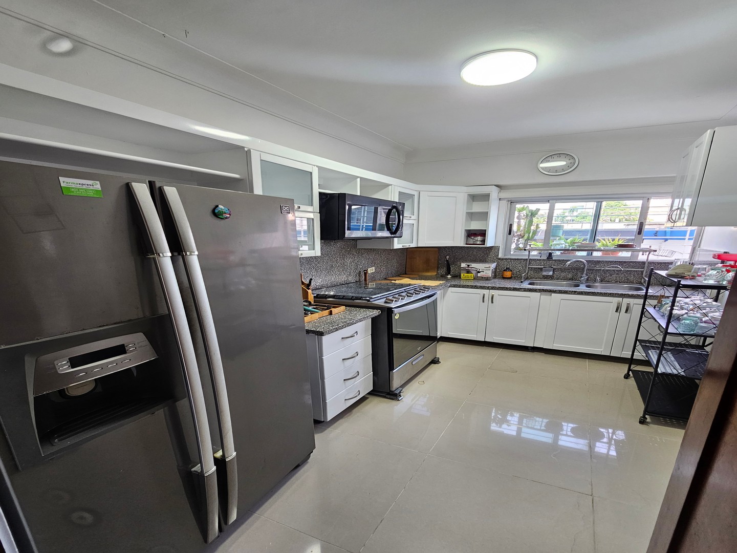 apartamentos - Alquiler de Apartamento Amueblado con terraza en Ensanche Paraíso 6