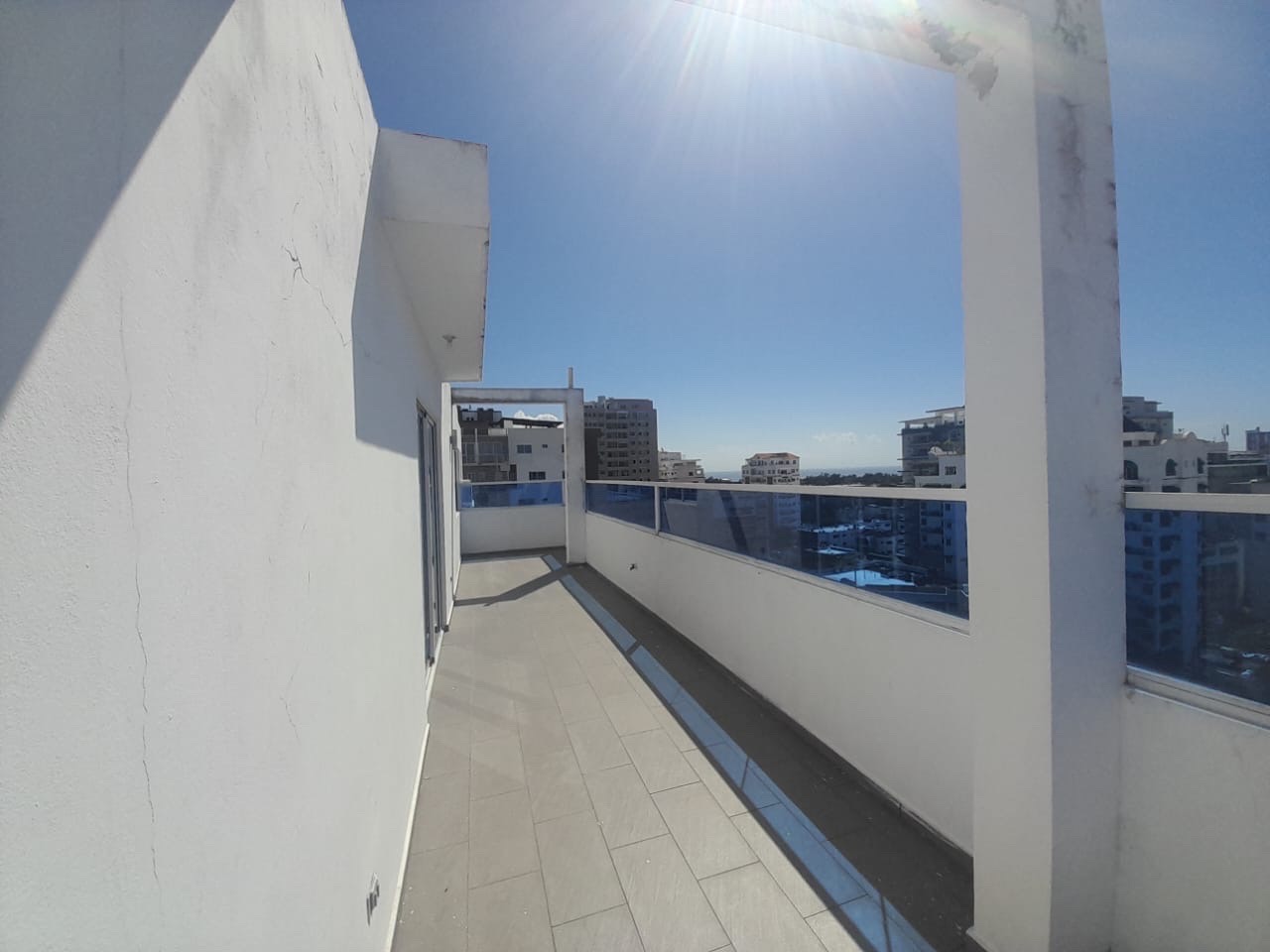 apartamentos - Apartamento en Alquiler – Zona Exclusiva
📍 5to Piso | 75 m² | Vista al Mar
 8