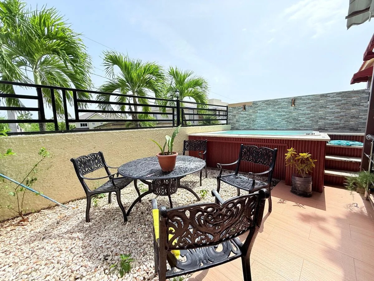 casas - Alquiler de Casa en Colinas del Oeste 1
