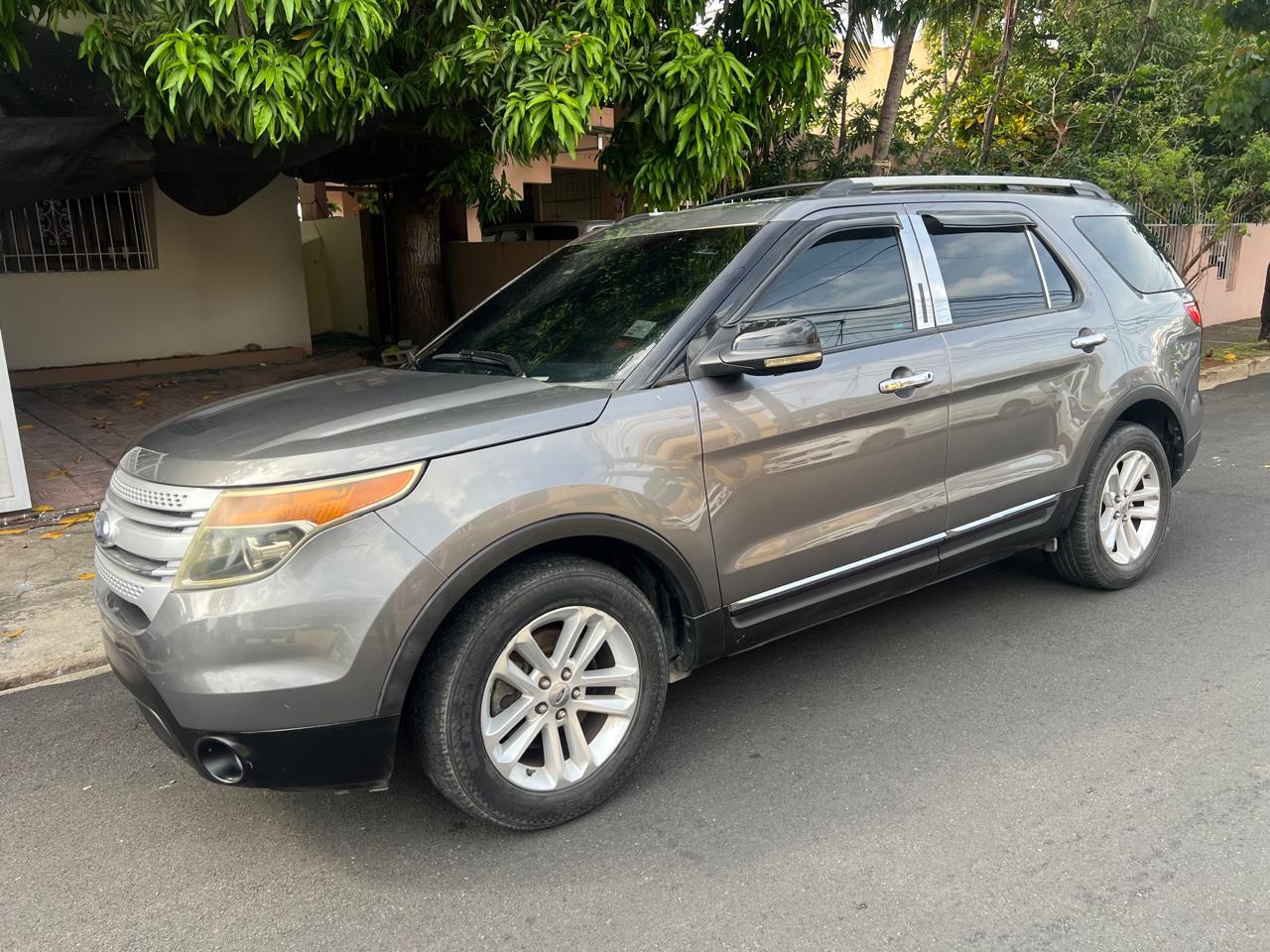 jeepetas y camionetas - Vendo Ford explorer XLT 2011 5