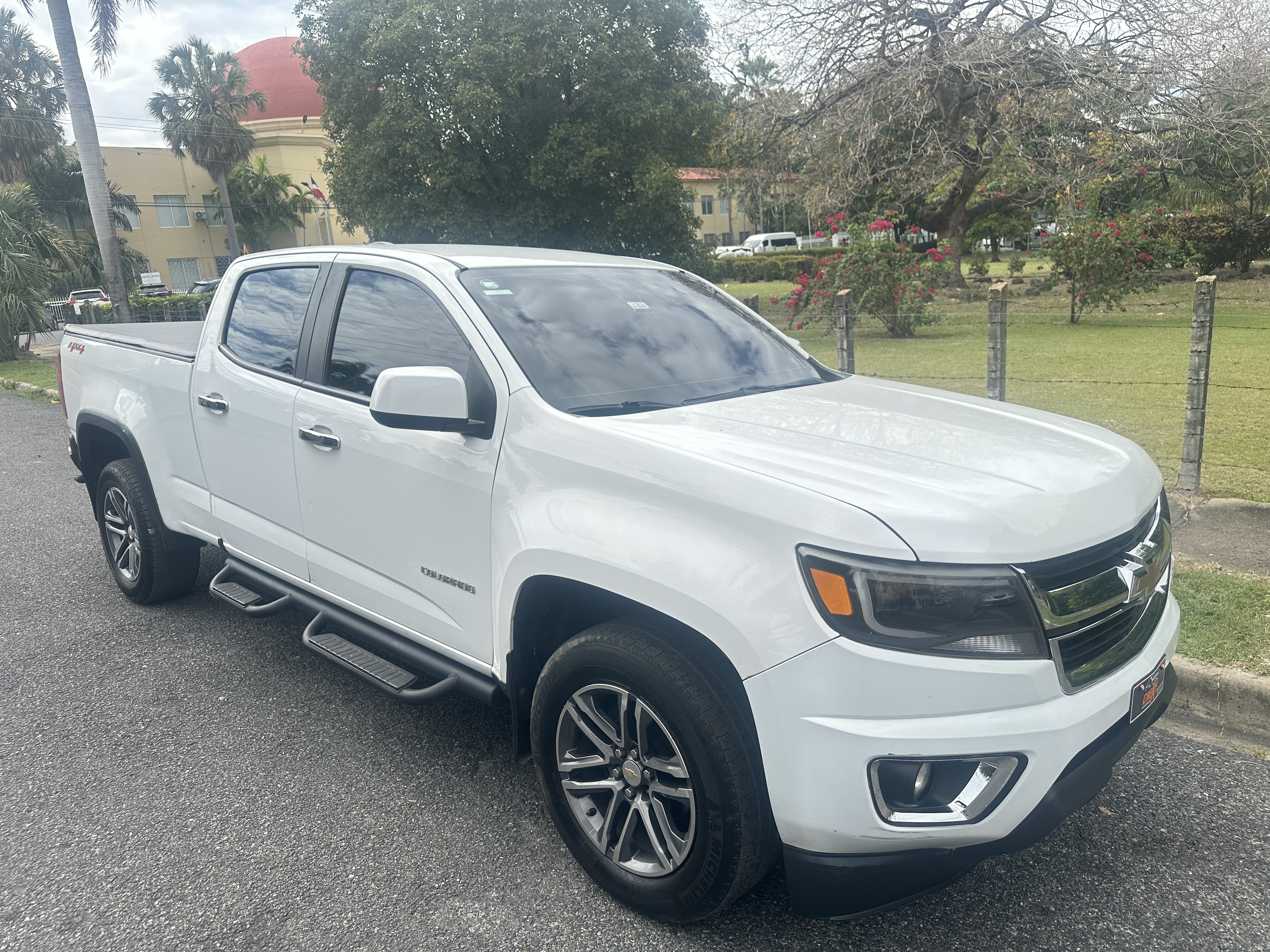 jeepetas y camionetas - La más nueva del país  4