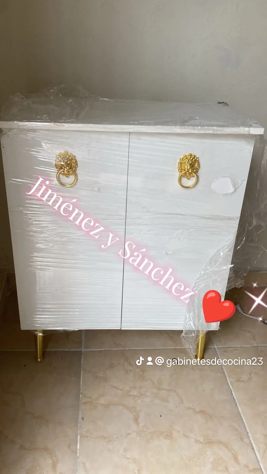 decoración y accesorios - Credenzas disponibles de 2 , 3 y 4 puertas en melamina hidrofuga  1