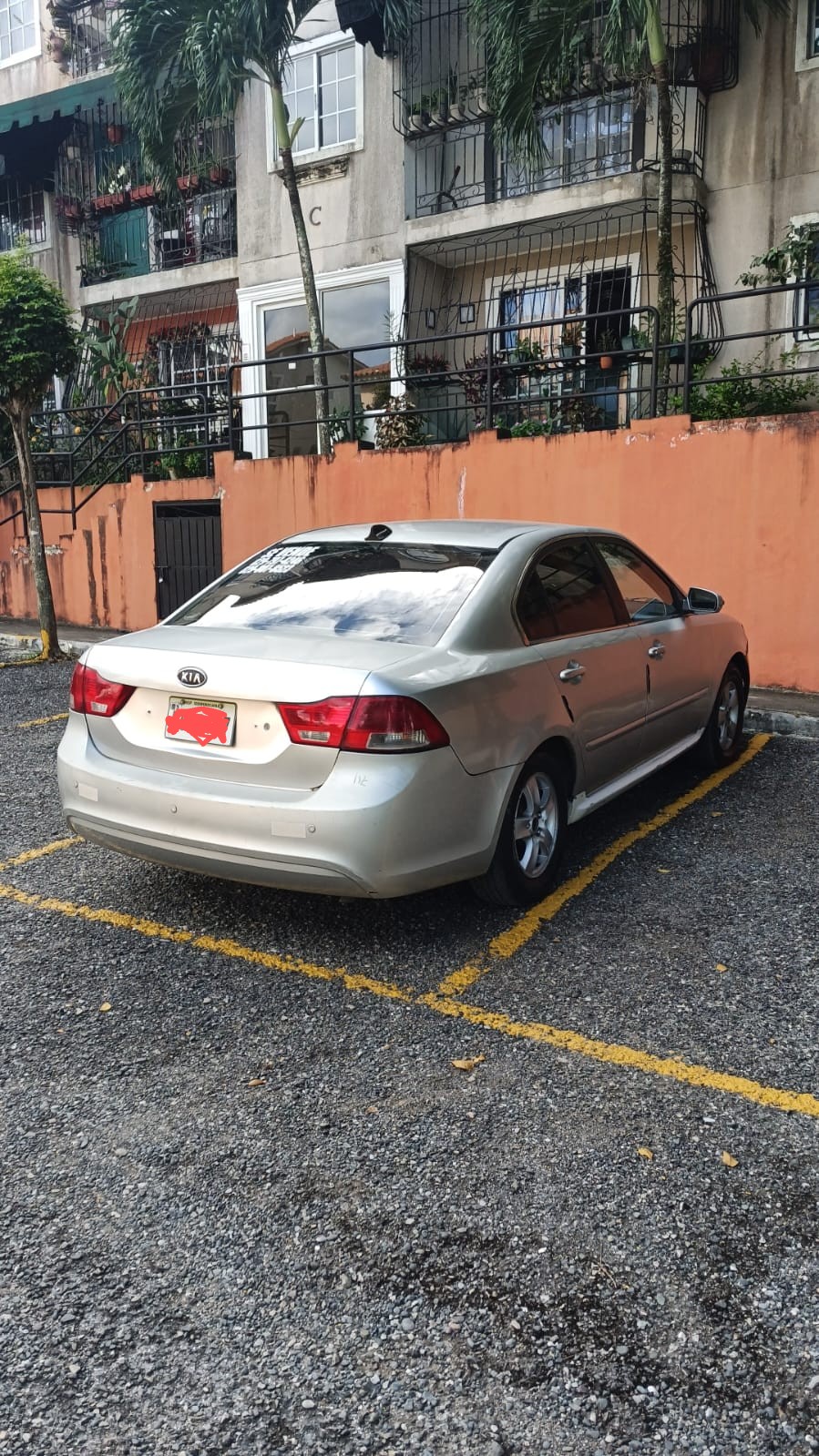 carros - Kia Lotze Gris año 2009 en venta 1