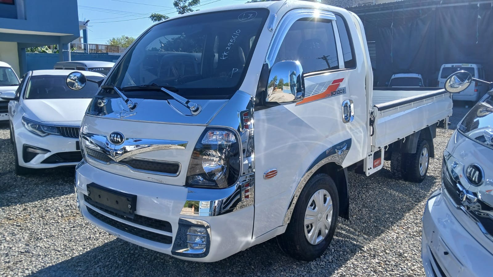 camiones y vehiculos pesados - VENDO KIA BONGO 2019 INICIAL 100 FINANCIAMIENTO DISPONIBLE 