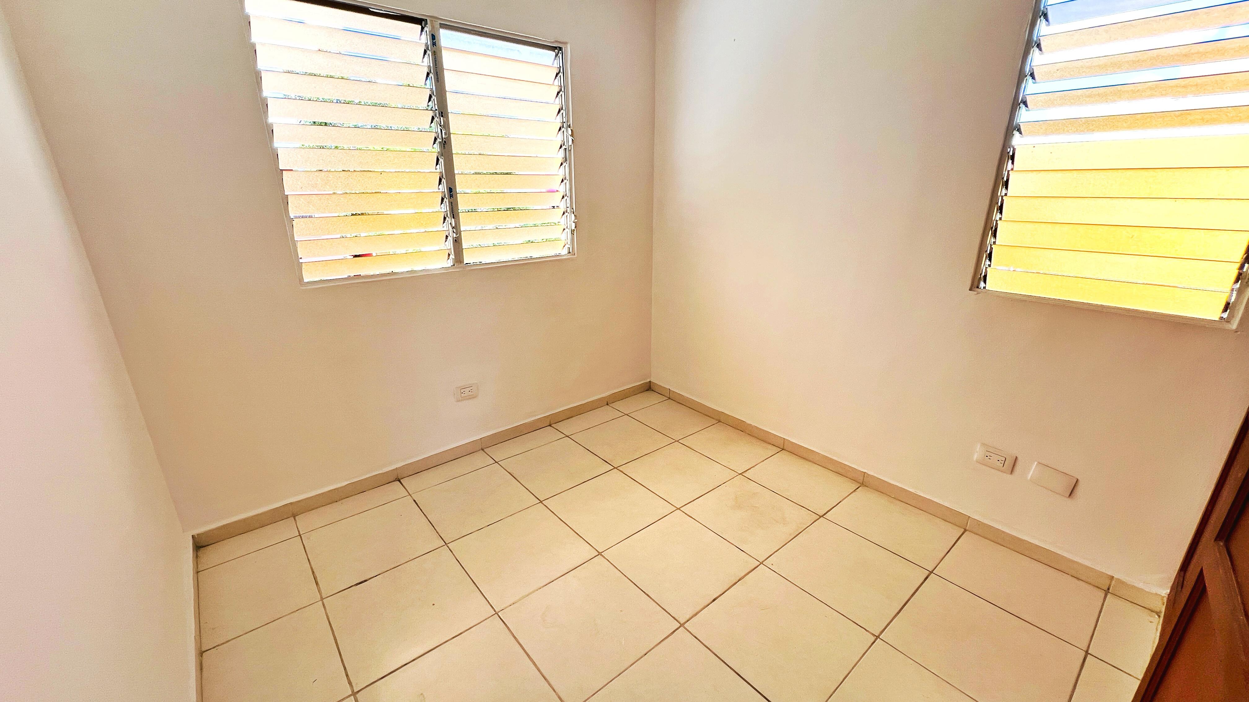 apartamentos - Apartamento en Venta en la Jacobo Majluta 4to Piso 7