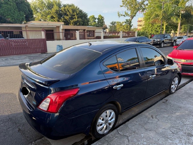 carros - Nissan Versa 2013 3
