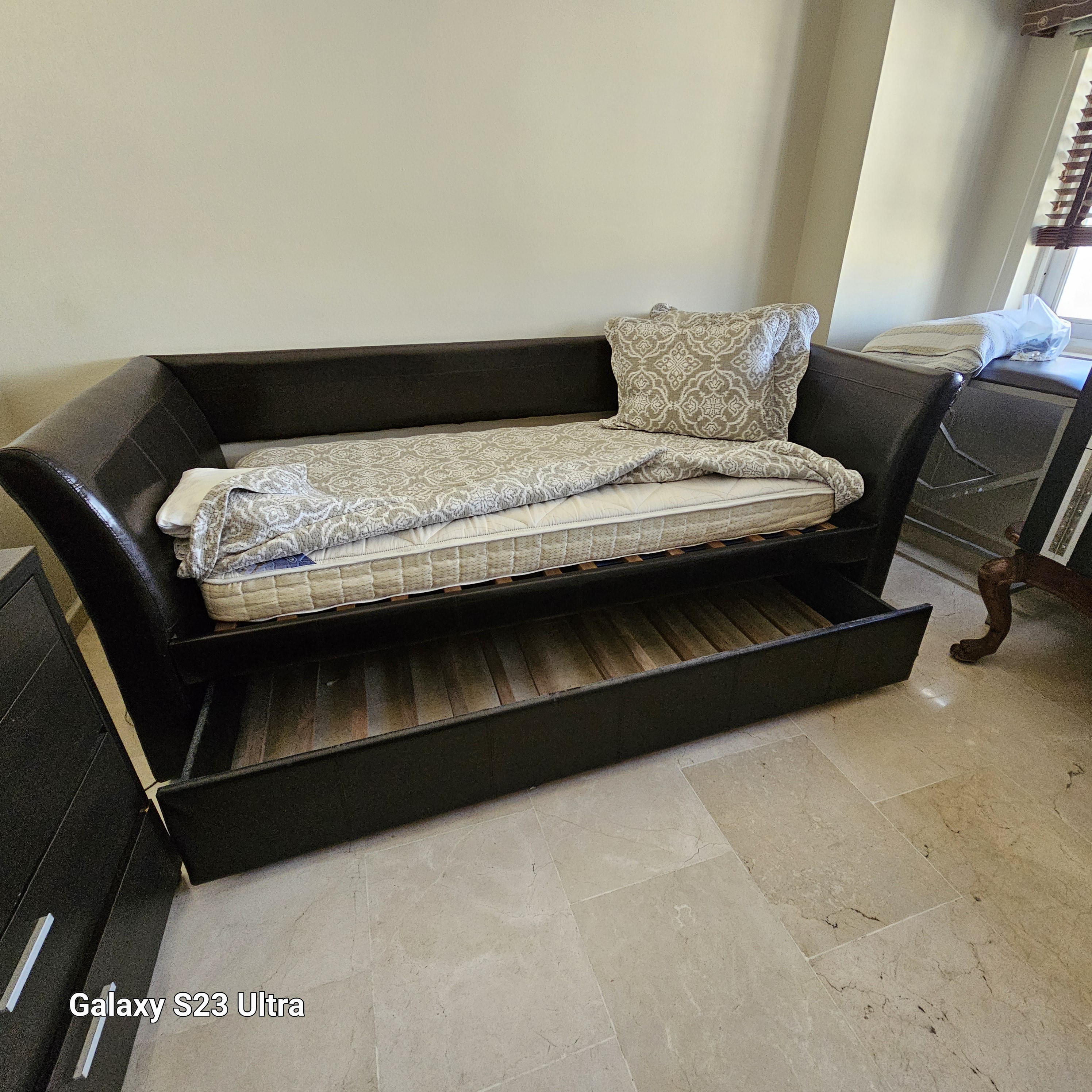 muebles y colchones - vendo todo mobiliario apt. en Naco 2