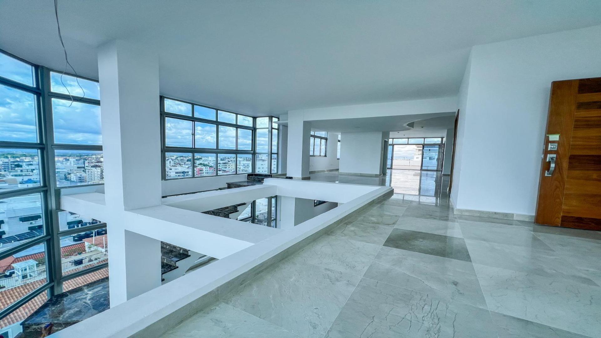 penthouses - LUJOSO Penthouse en El Real, 3 niveles, 725 Mt2 4