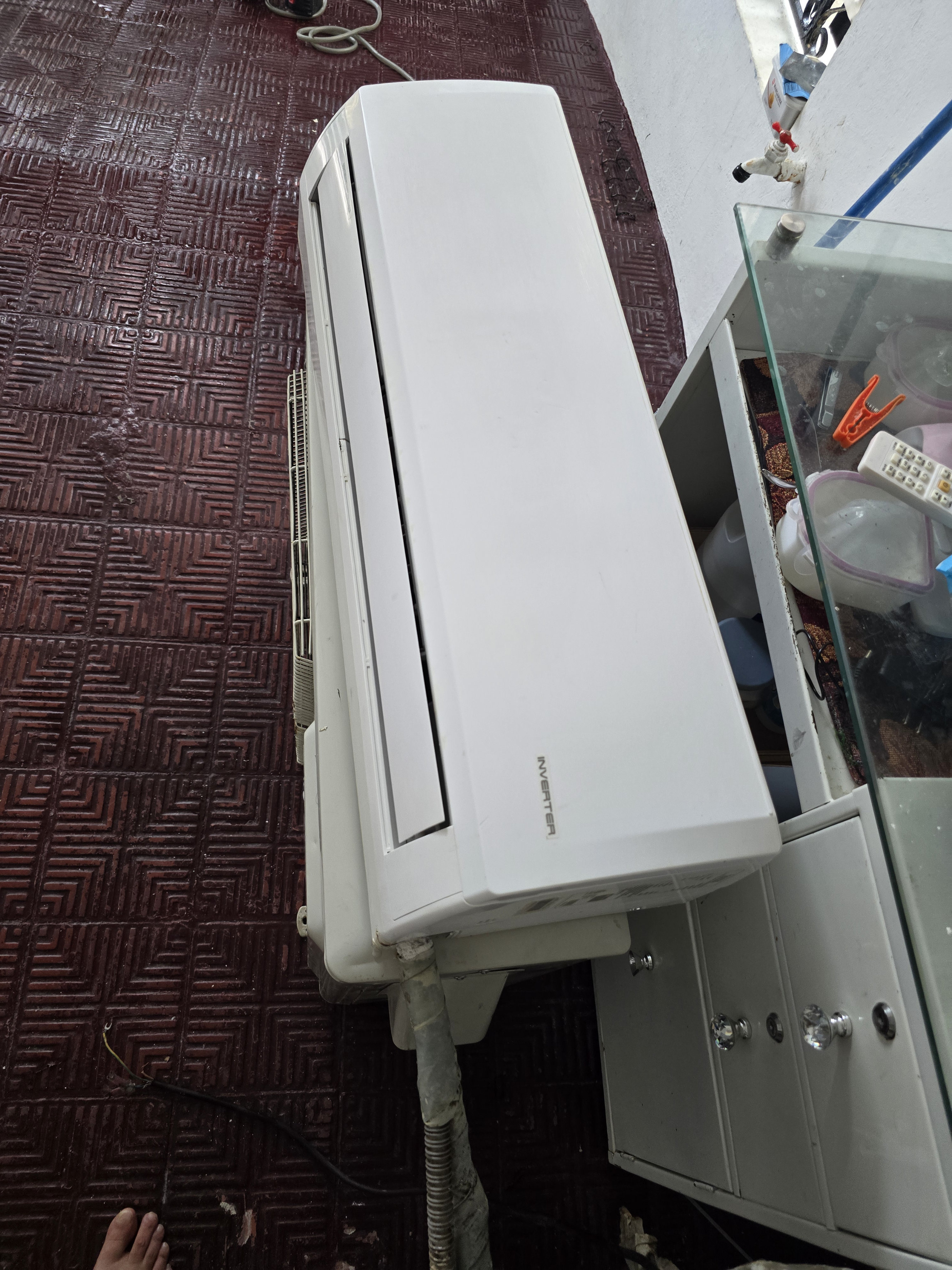 aires acondicionados y abanicos - aire acondicionado inverter de 12000btu luz 110v 1