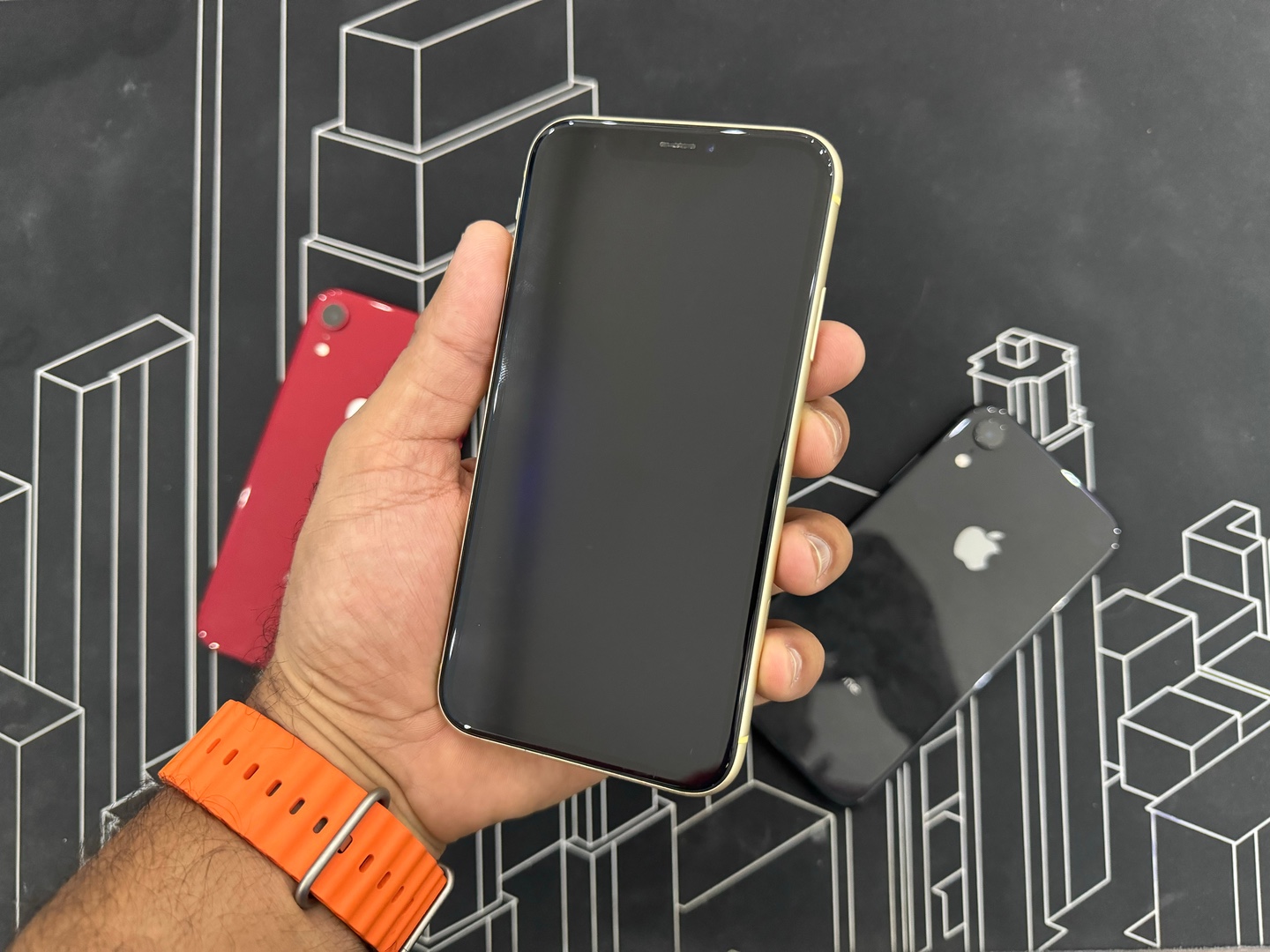 celulares y tabletas - iPhone XR 128GB Yellow, Usado, Desbloqueado, Garantía, RD$ 14,300 NEG 1