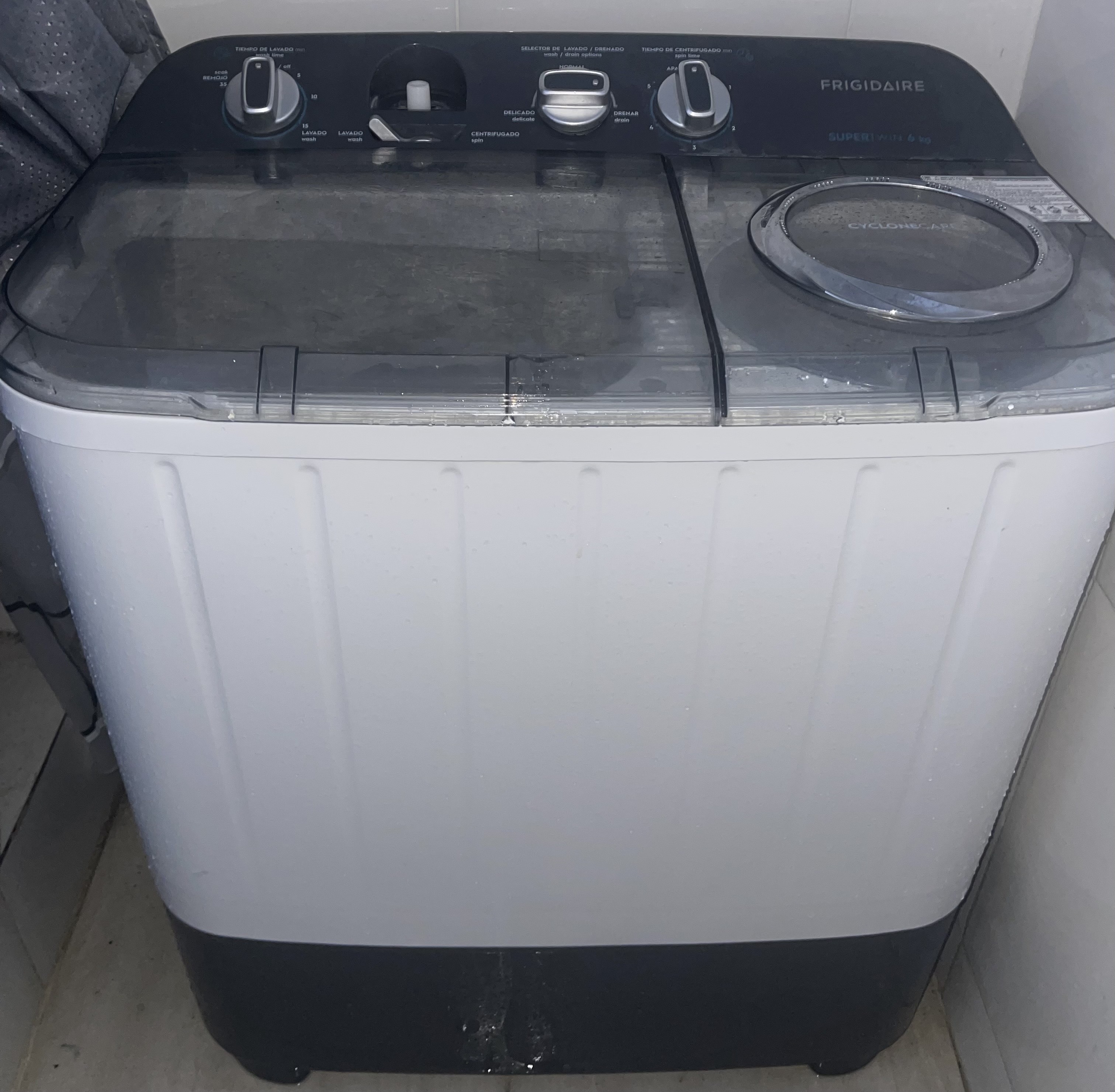 electrodomesticos - NEVERA EJECUTIVA-LAVADORA 12LB-MESA Y ARMARIO EN ROBLE.  1