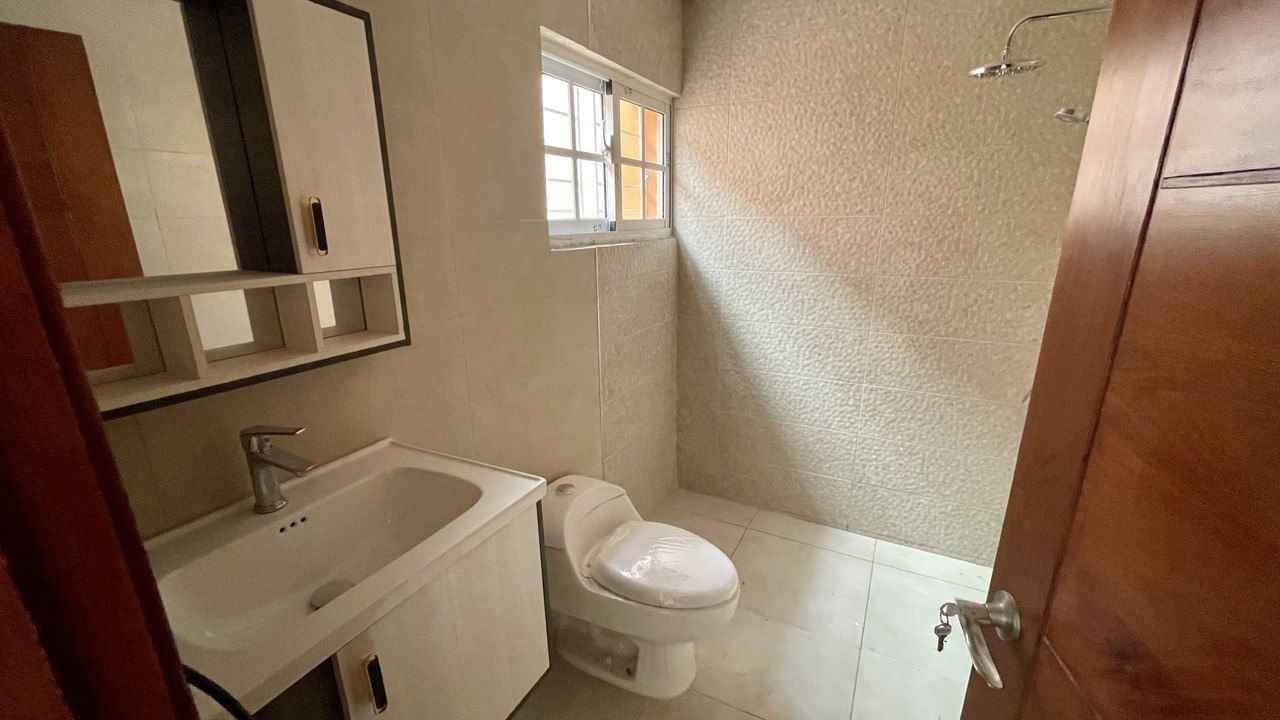 casas - Altos de Arroyo Hondo lll moderna casa de 5 habitaciones  8