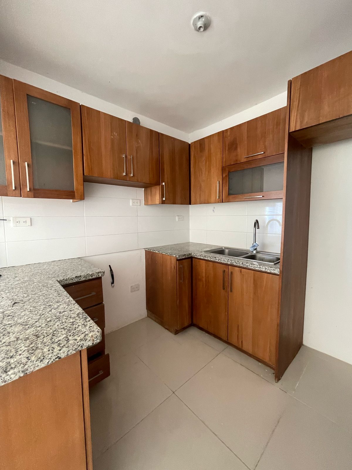 apartamentos - rento 7mo piso cerro altos 