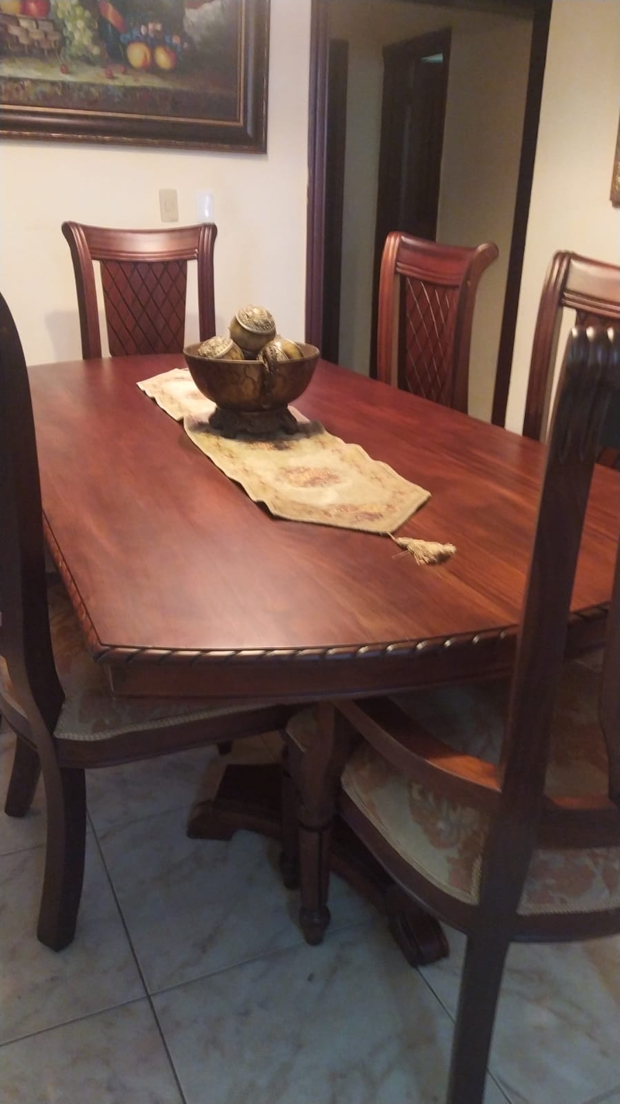 muebles y colchones - Vendo Muebles de caoba y juego de comedor, negocia 1