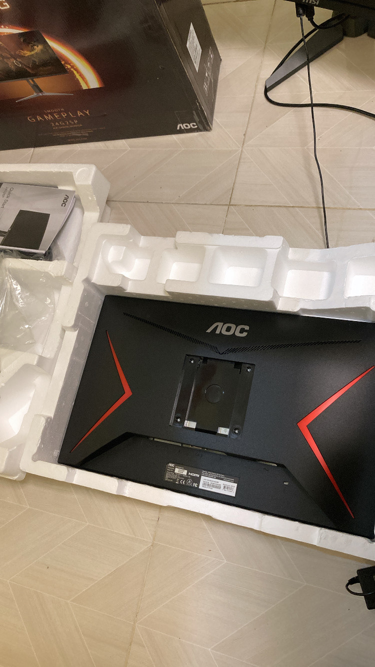 computadoras y laptops - Monitor Gaming Aoc c24g2 165hz 1