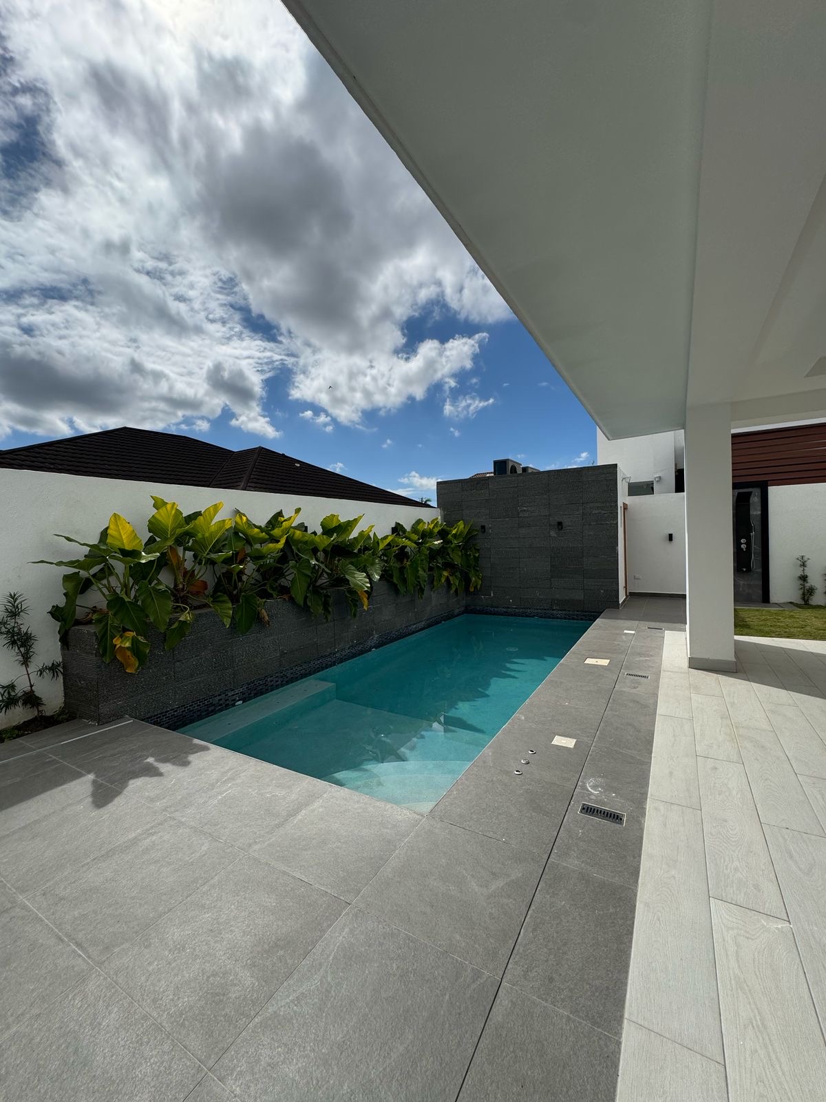 casas - Vendo Hermosa casa en residencial privilegiado  3