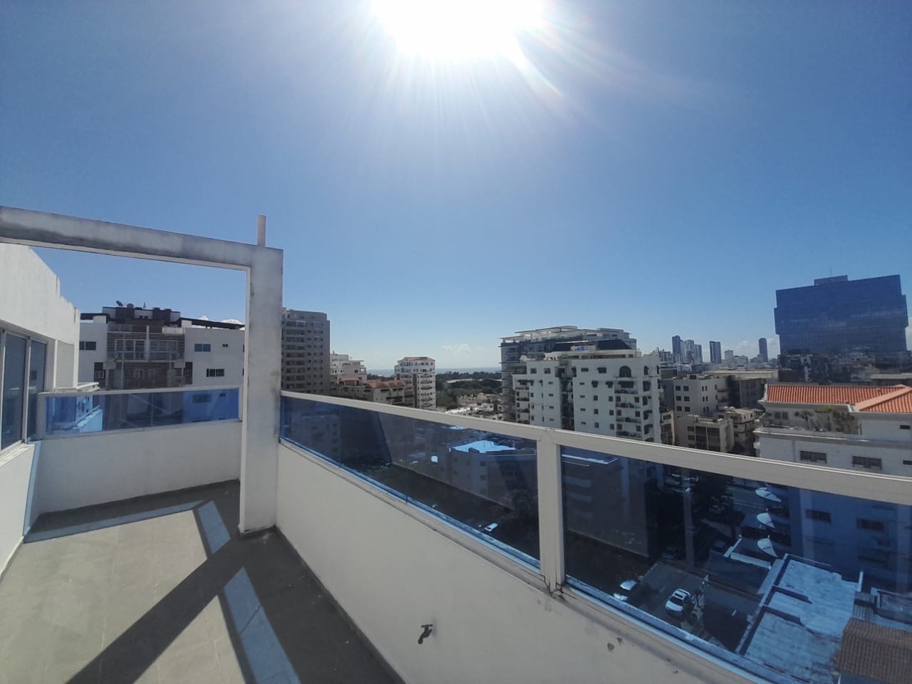 apartamentos - Apartamento en Alquiler – Zona Exclusiva
📍 5to Piso | 75 m² | Vista al Mar
 9