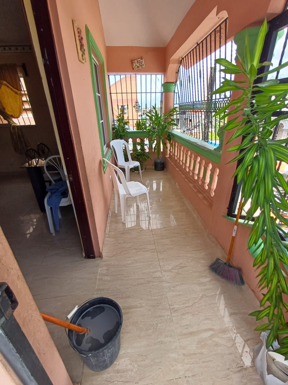 casas - Casa o Edificio de 3 Niveles Prox. Carrt. Mella SD 9